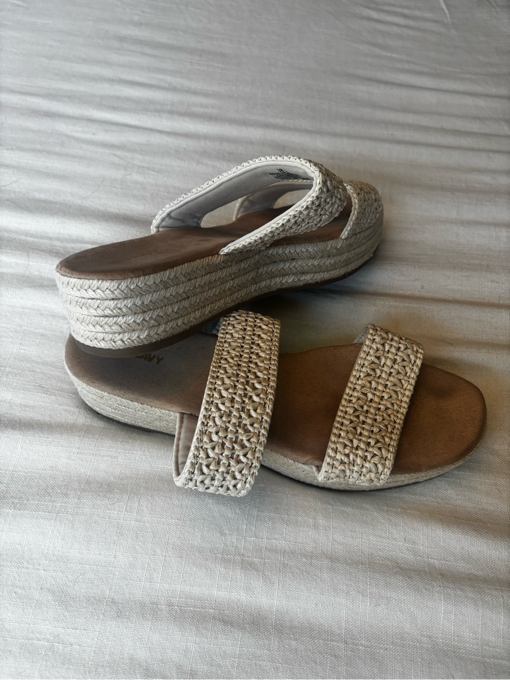 Old Navy Woven Double-Strap Platform Sandal - Cream Size 10 - Picture 2 of 4